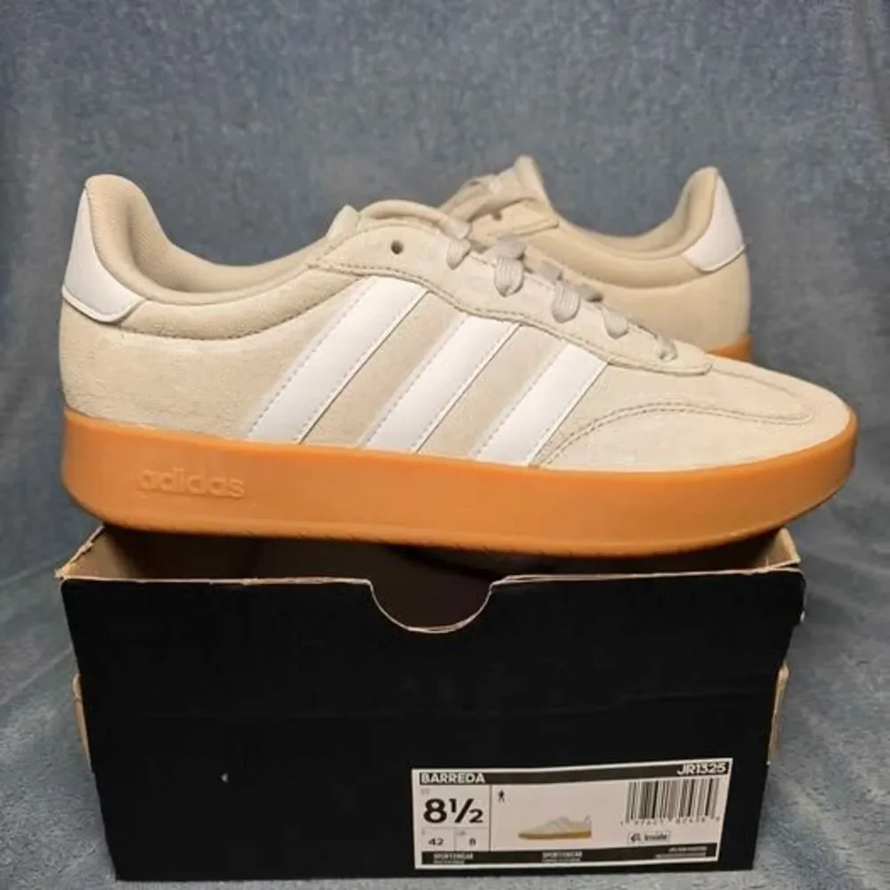 Adidas Barreda sneakers Mens Size 8.5